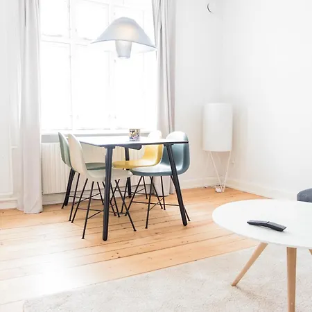 Cozy 1-bed In The Heart Of Ogadekvarteret